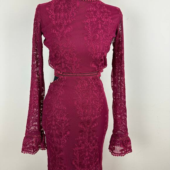 Whimsigoth Lace Open Back Flare Sleeve Gown Prom Gala Sultry Slinky Maxi Dress - Picture 4 of 11